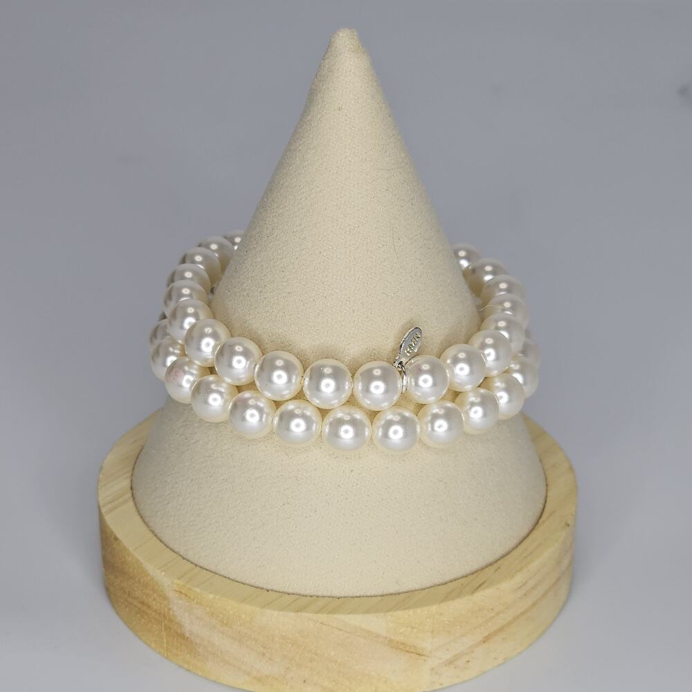 2 Vintage RMN Stamped Faux Pearl Stretch Bracelets Minimalist Lightweight Classy